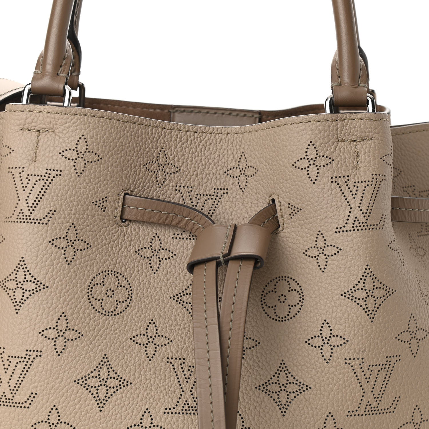 Louis Vuitton Mahina Girolata Galet 9 of 11