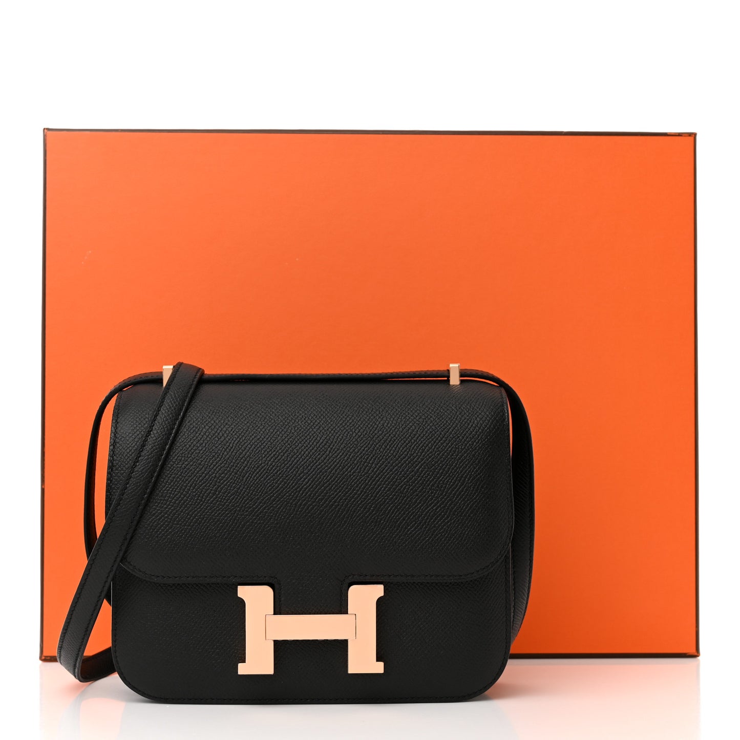 Epsom Constance 18 Black