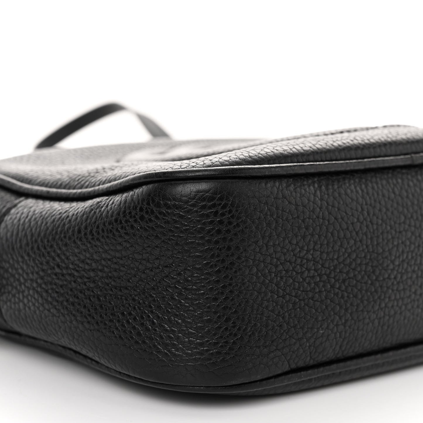 Pebbled Calfskin Small Soho Disco Bag Black
