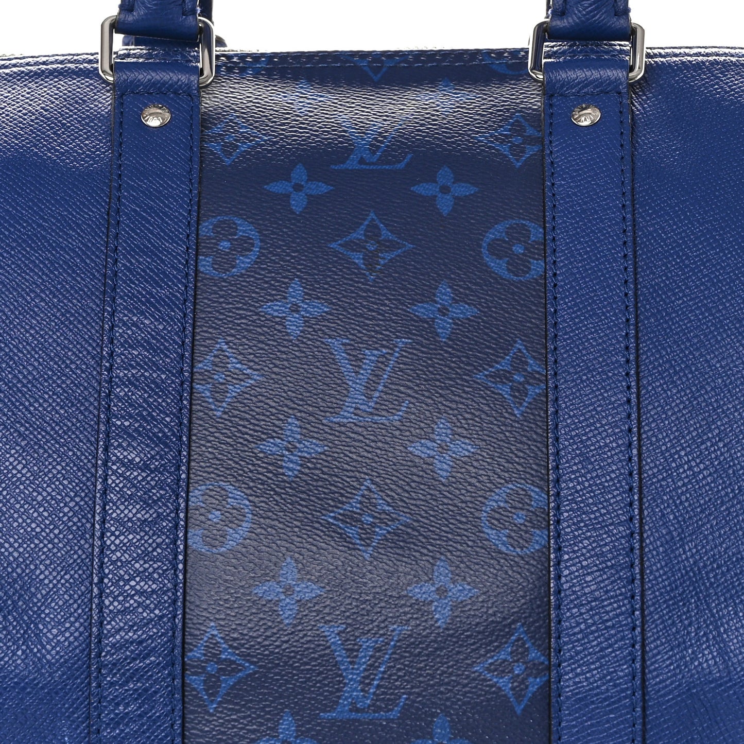 Taiga Monogram Eclipse Keepall Bandouliere 50 Pacific Blue