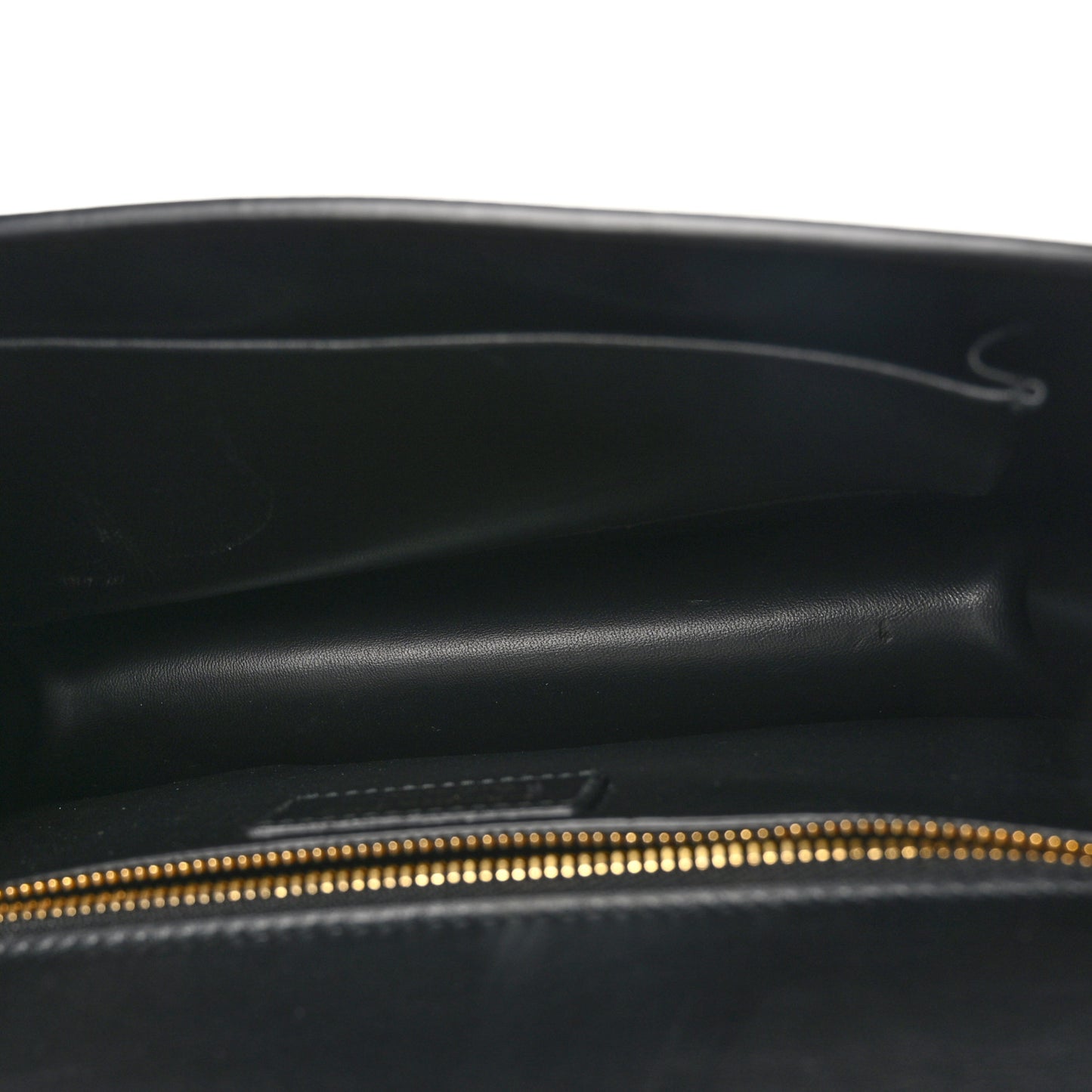 Box Calfskin 30 Montaigne Flap Bag Black