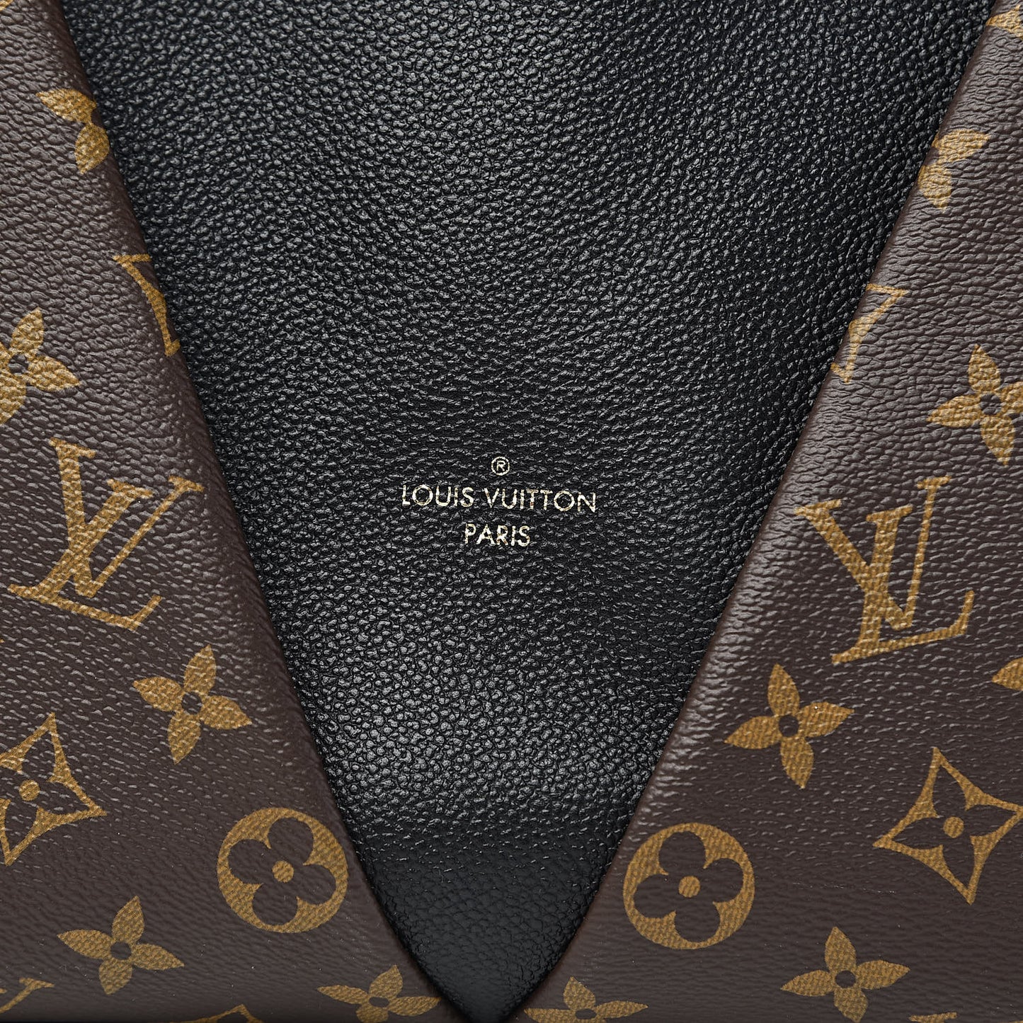 Monogram V Tote MM Black