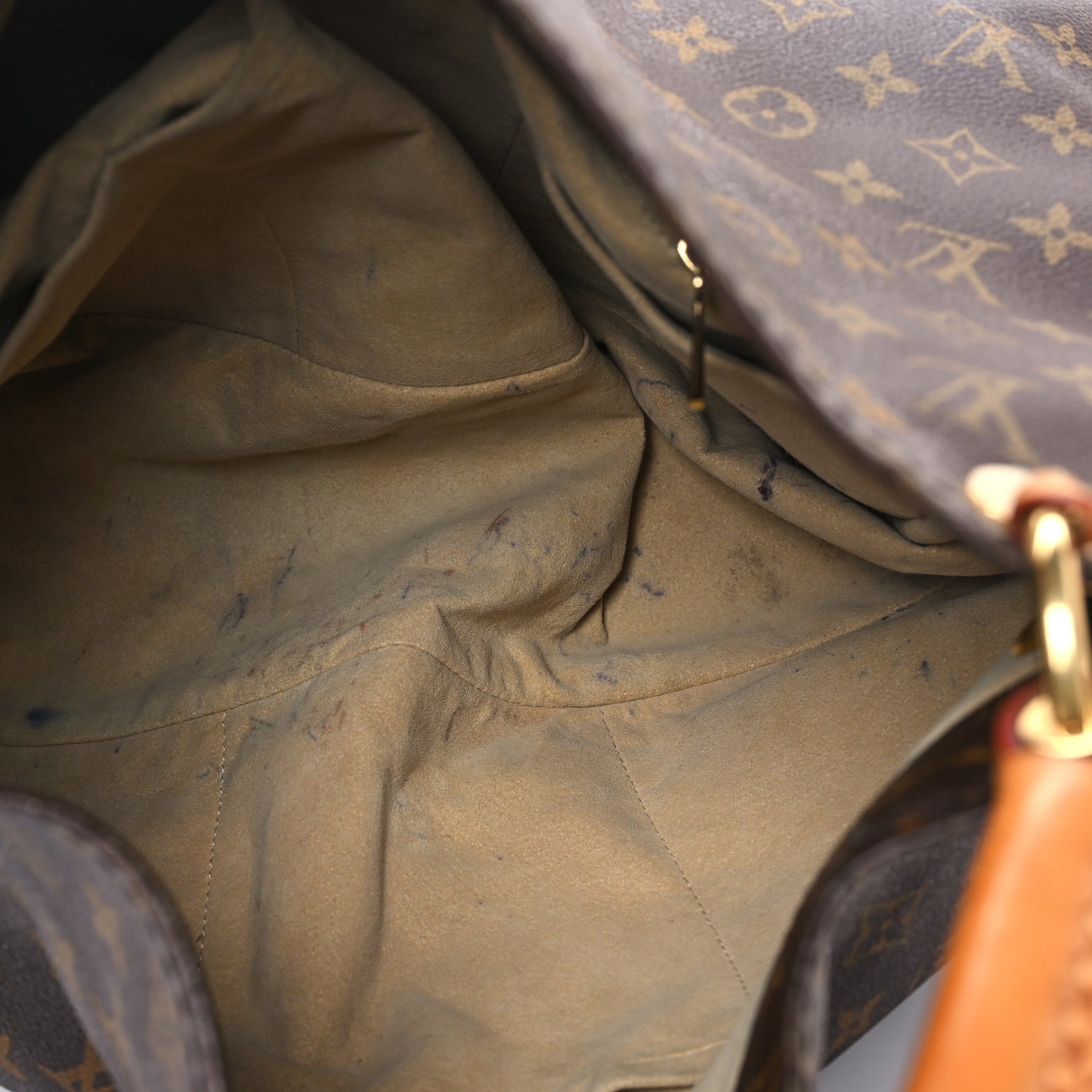 Monogram Artsy MM