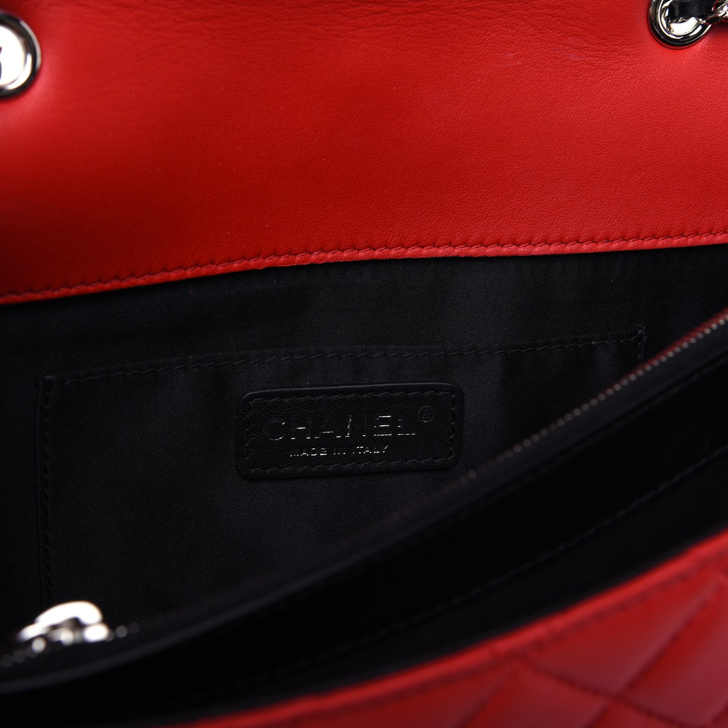 Lambskin Quilted Medium Graphic Flap Red Black