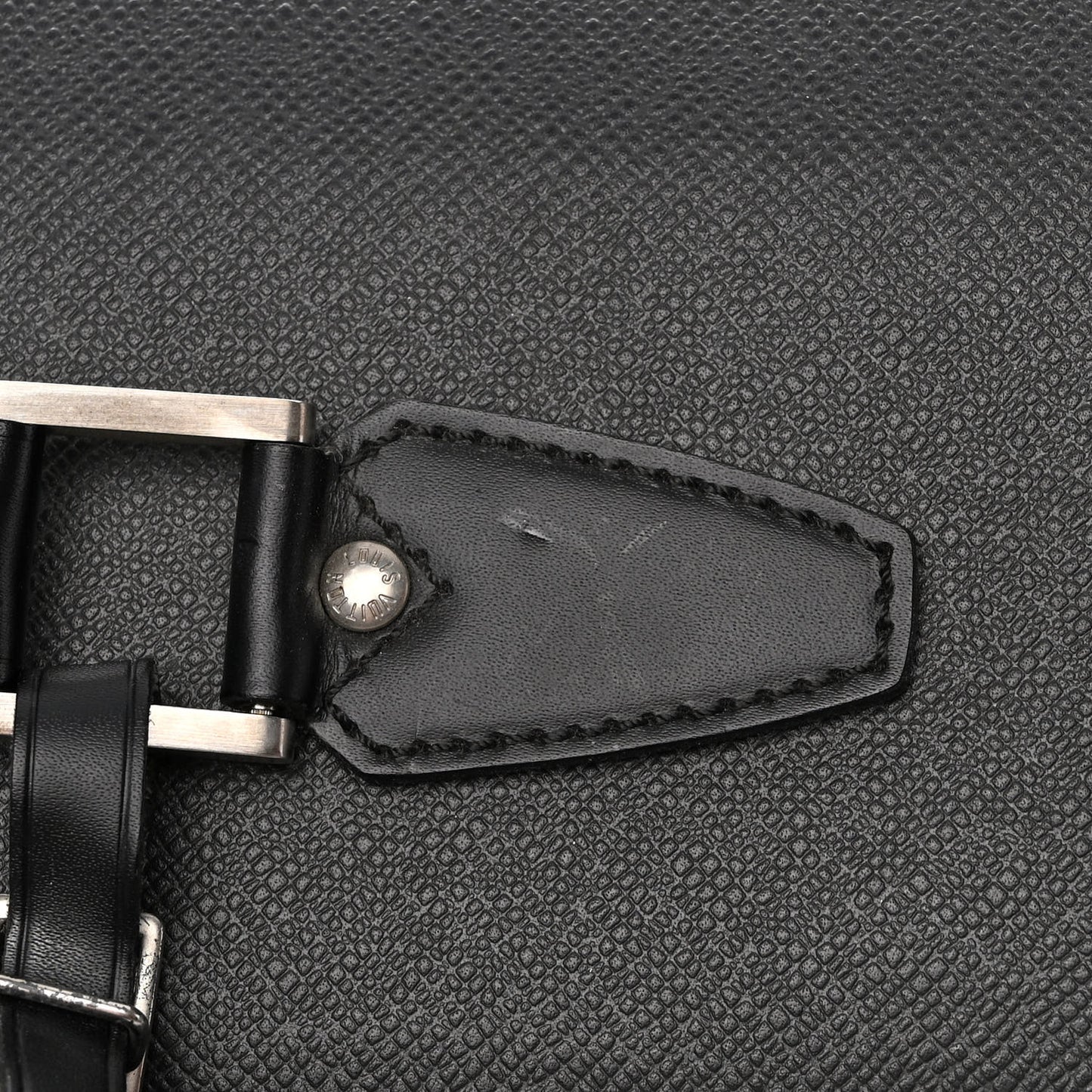 Taiga 7 Hanger Garment Carrier Epicea Black