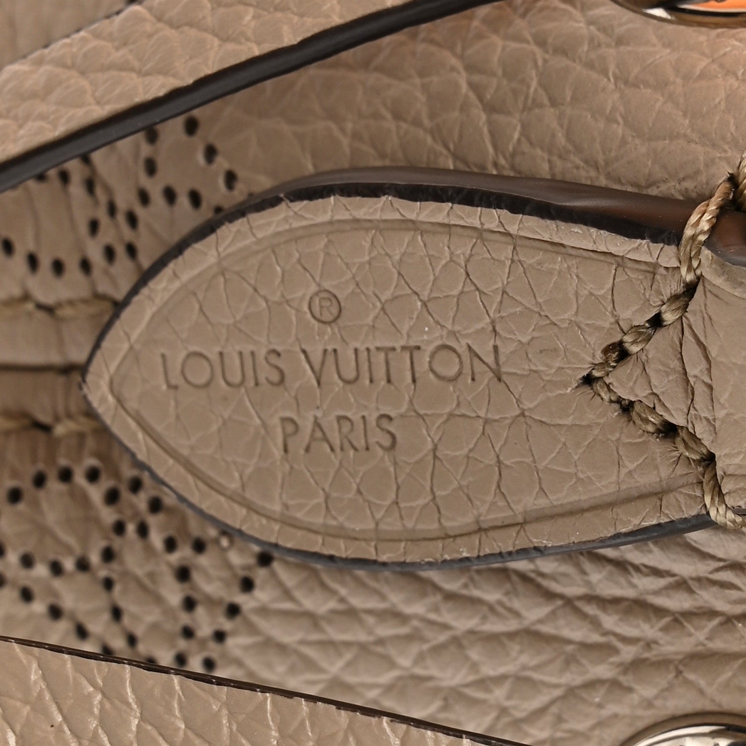 Louis Vuitton Mahina Bella Galet 7 of 11