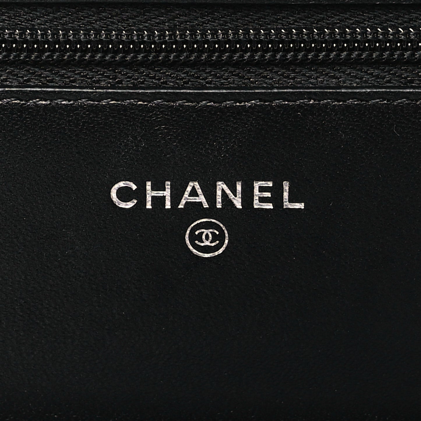 Lambskin Quilted Wallet On Chain WOC Black
