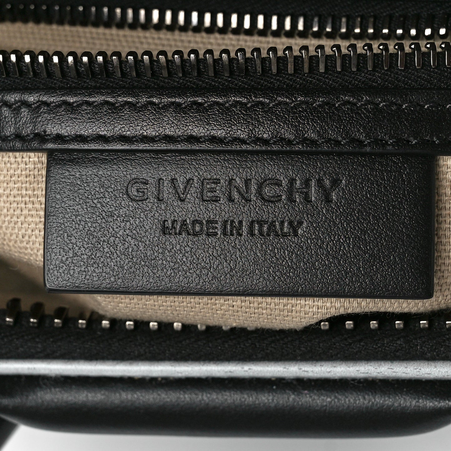 Smooth Calfskin Mini Chain Weave Antigona Black