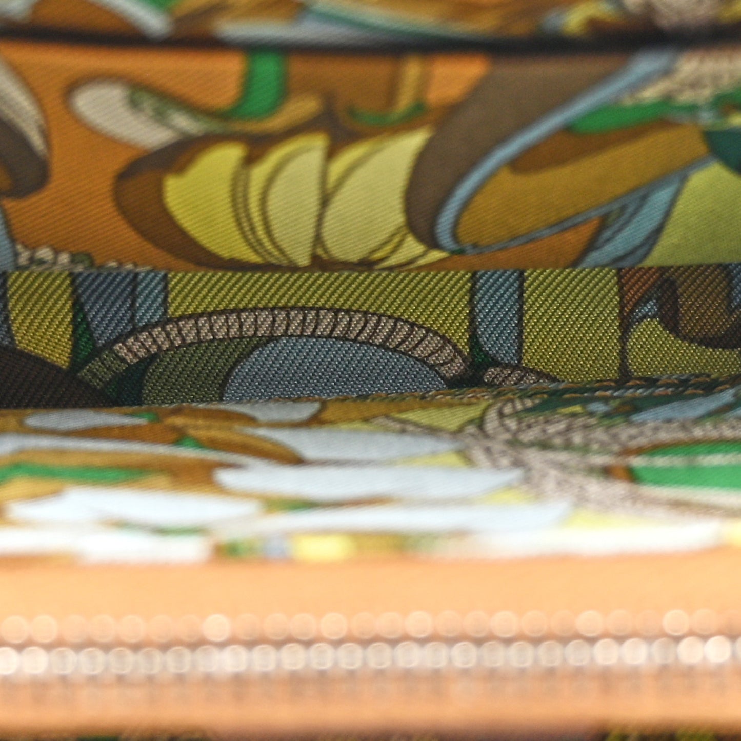 Epsom Silk'in Compact Wallet Gold