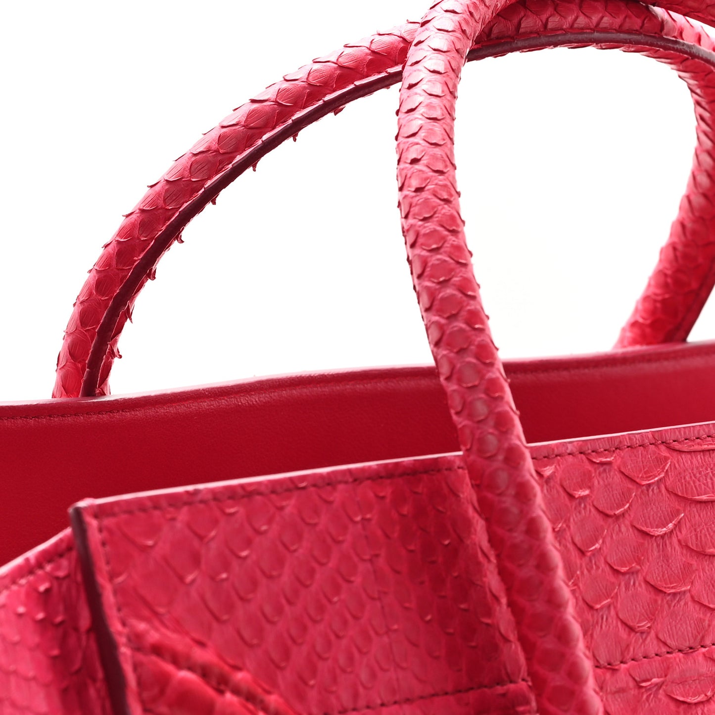 Snakeskin Medium Phantom Luggage Fushia