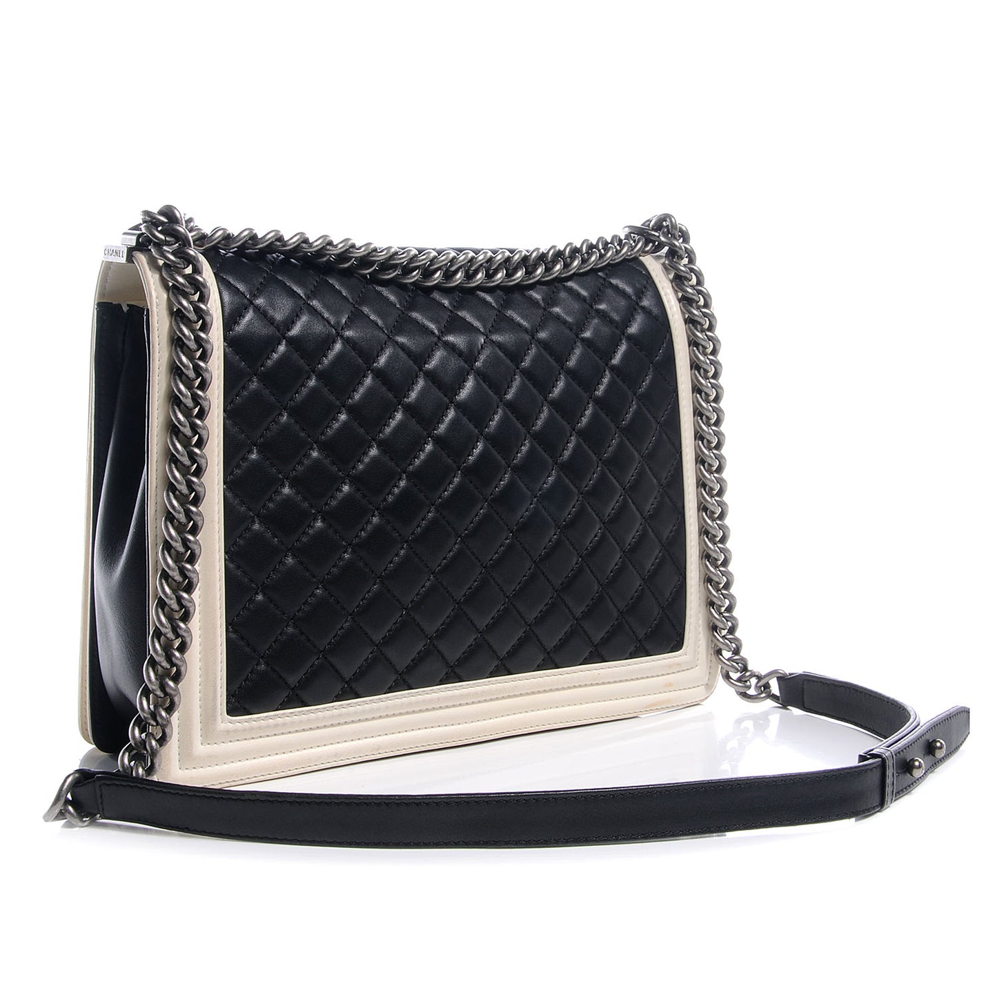 Lambskin Quilted Large Boy Flap Black White