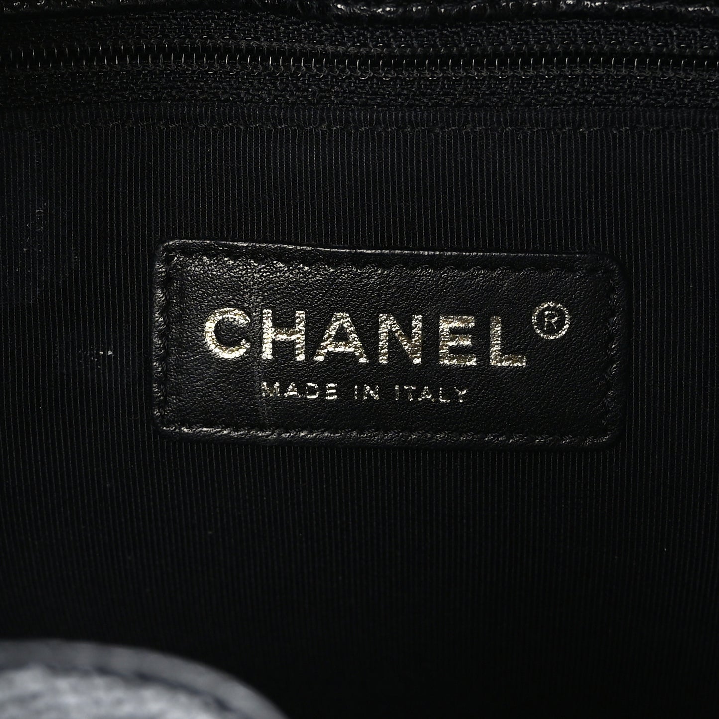 Caviar Quilted Petit Shopping Tote PST Black