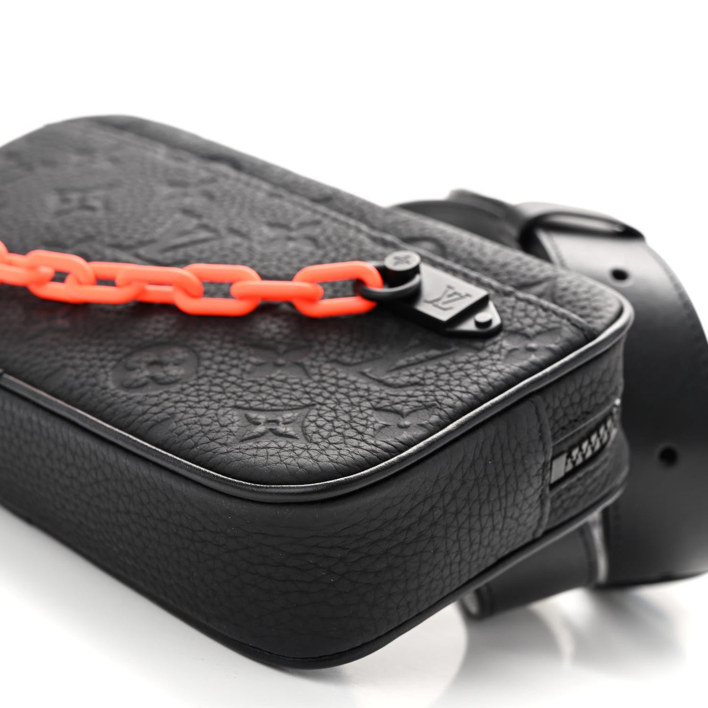 Taurillon Monogram Uniformes Solar Ray Soft Pochette Volga Belt Bag Black