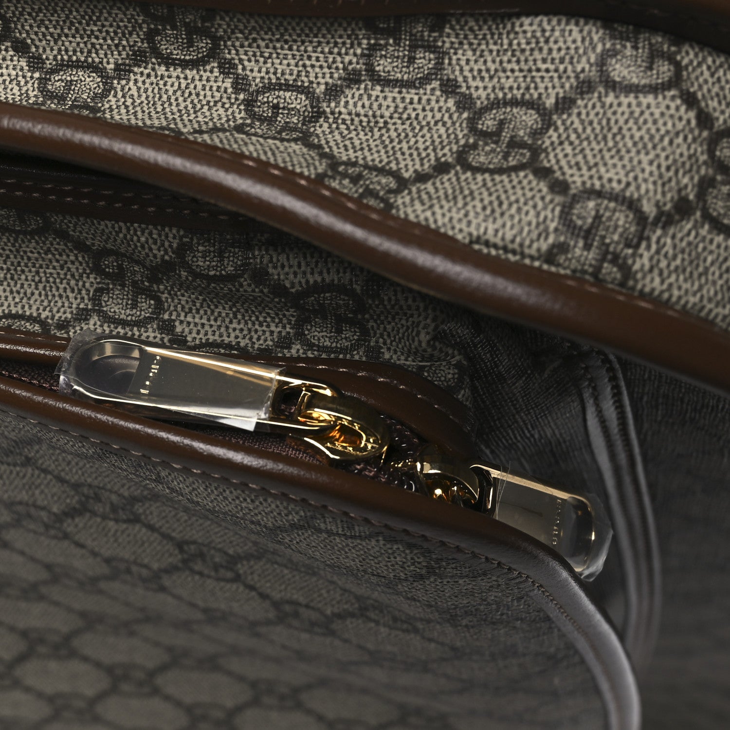 Gucci GG Supreme Monogram Azalea Calfskin Retro Interlocking G Hanger Garment Bag Beige Ebony Brown Sugar 10 of 10