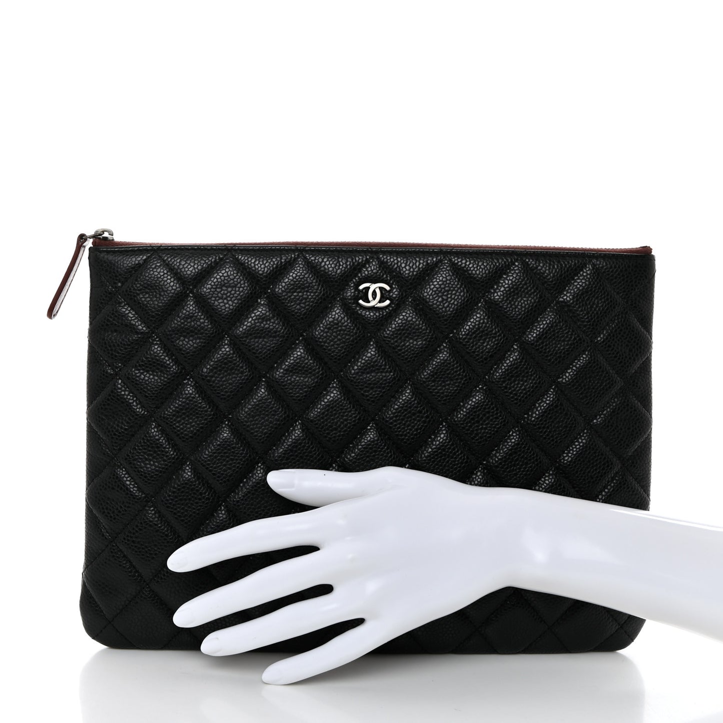 Caviar Quilted Medium Cosmetic Case Black