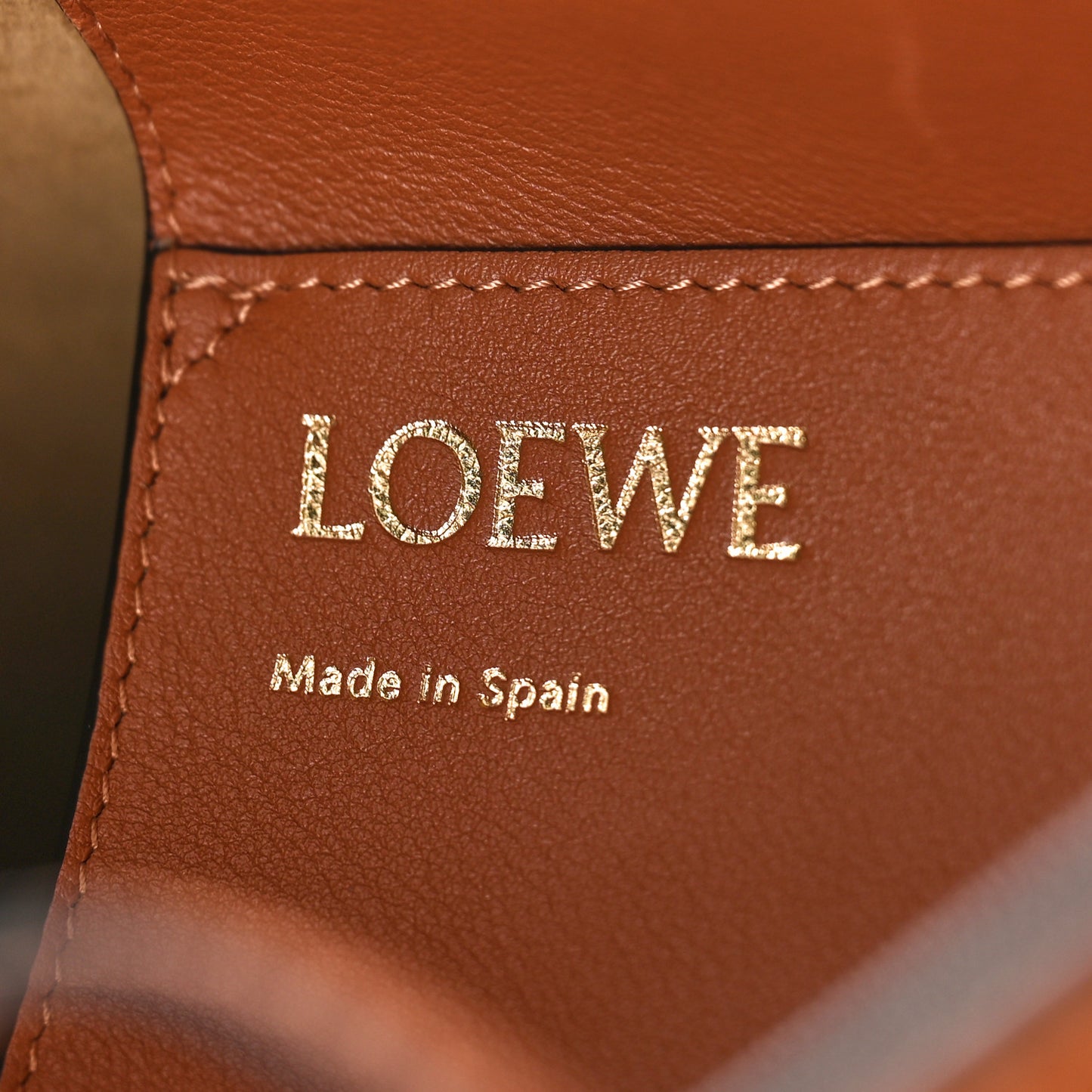 Smooth Calfskin Small Anagram Tote Tan
