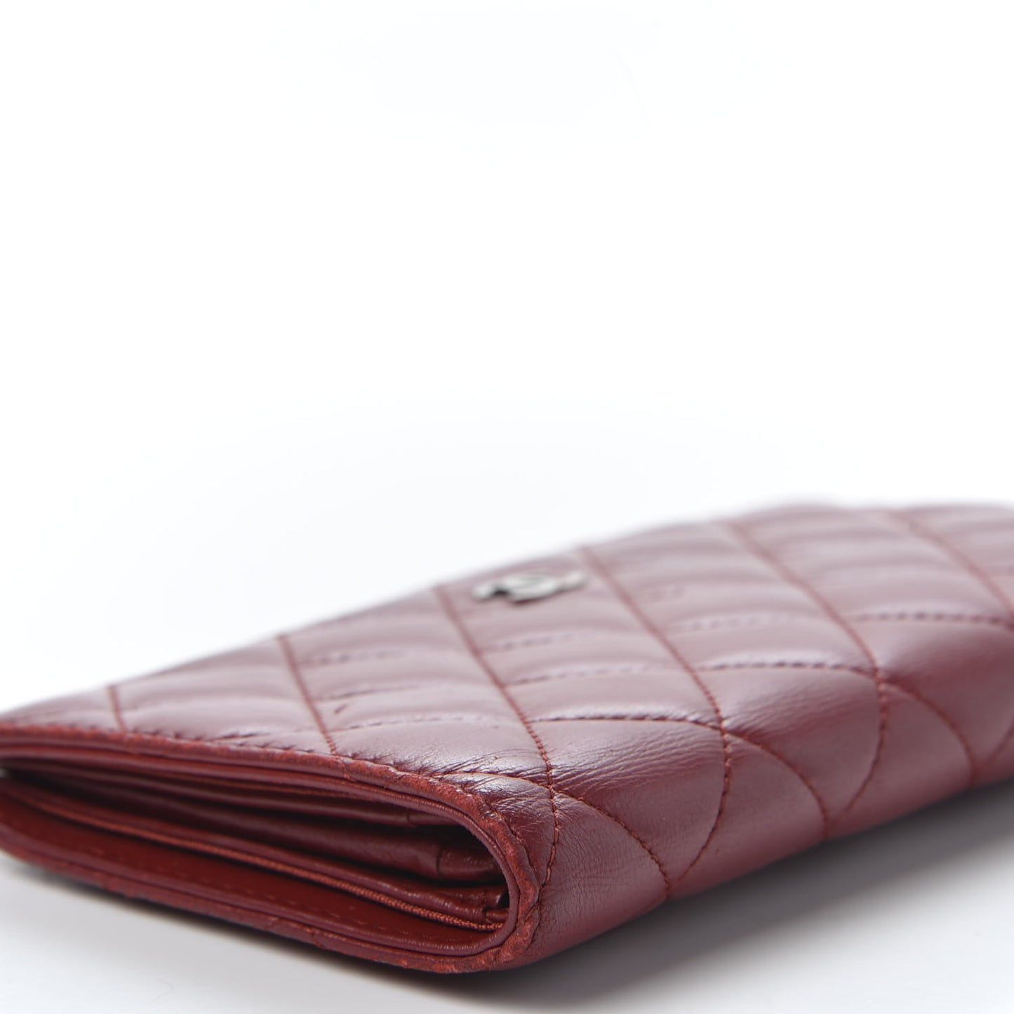 Lambskin Quilted Yen Wallet Red
