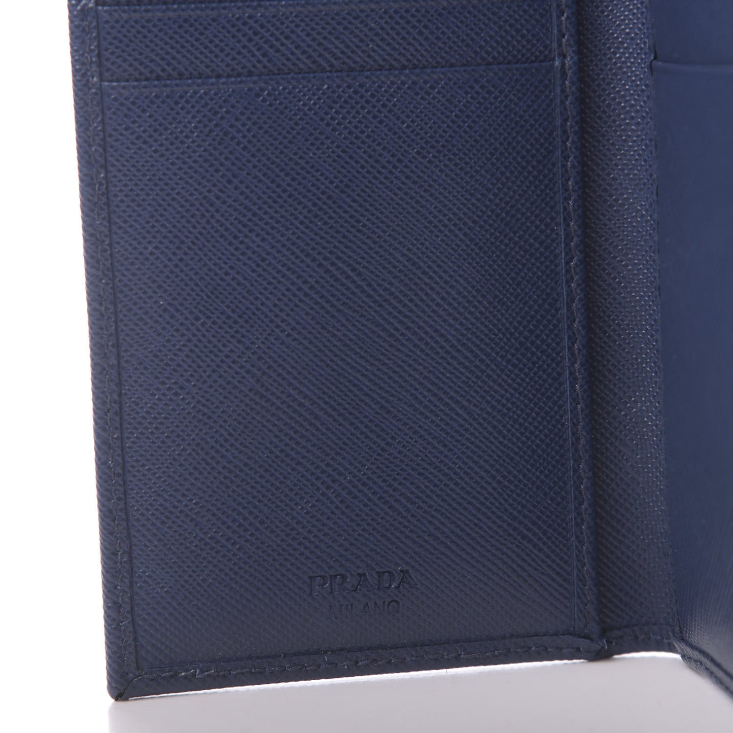 Saffiano Bi-Fold Card Holder Baltico Bleuette
