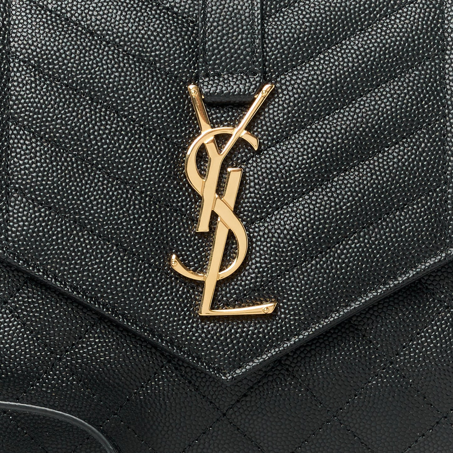 Grain De Poudre Textured Mixed Matelasse Triquilt Monogram Clutch Black