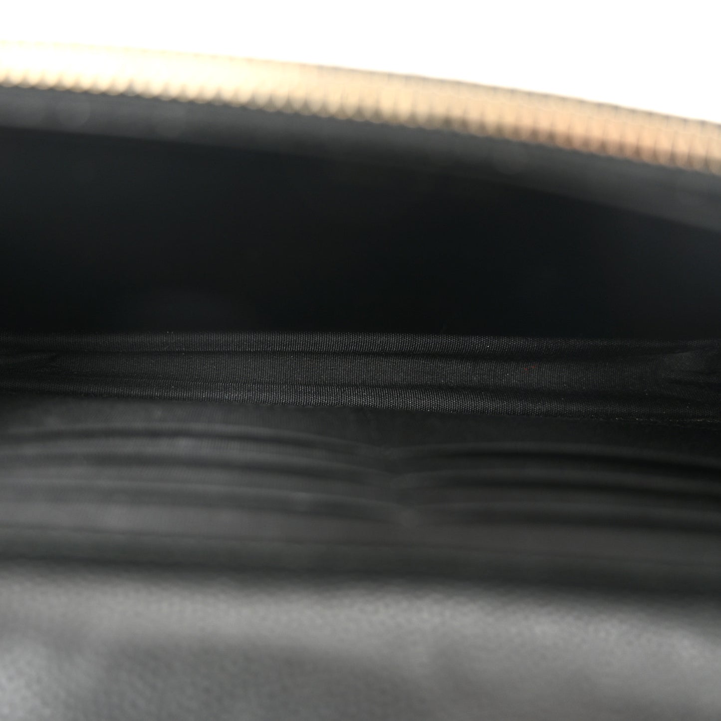 Caviar Quilted Golden Class Wallet On Chain WOC Black