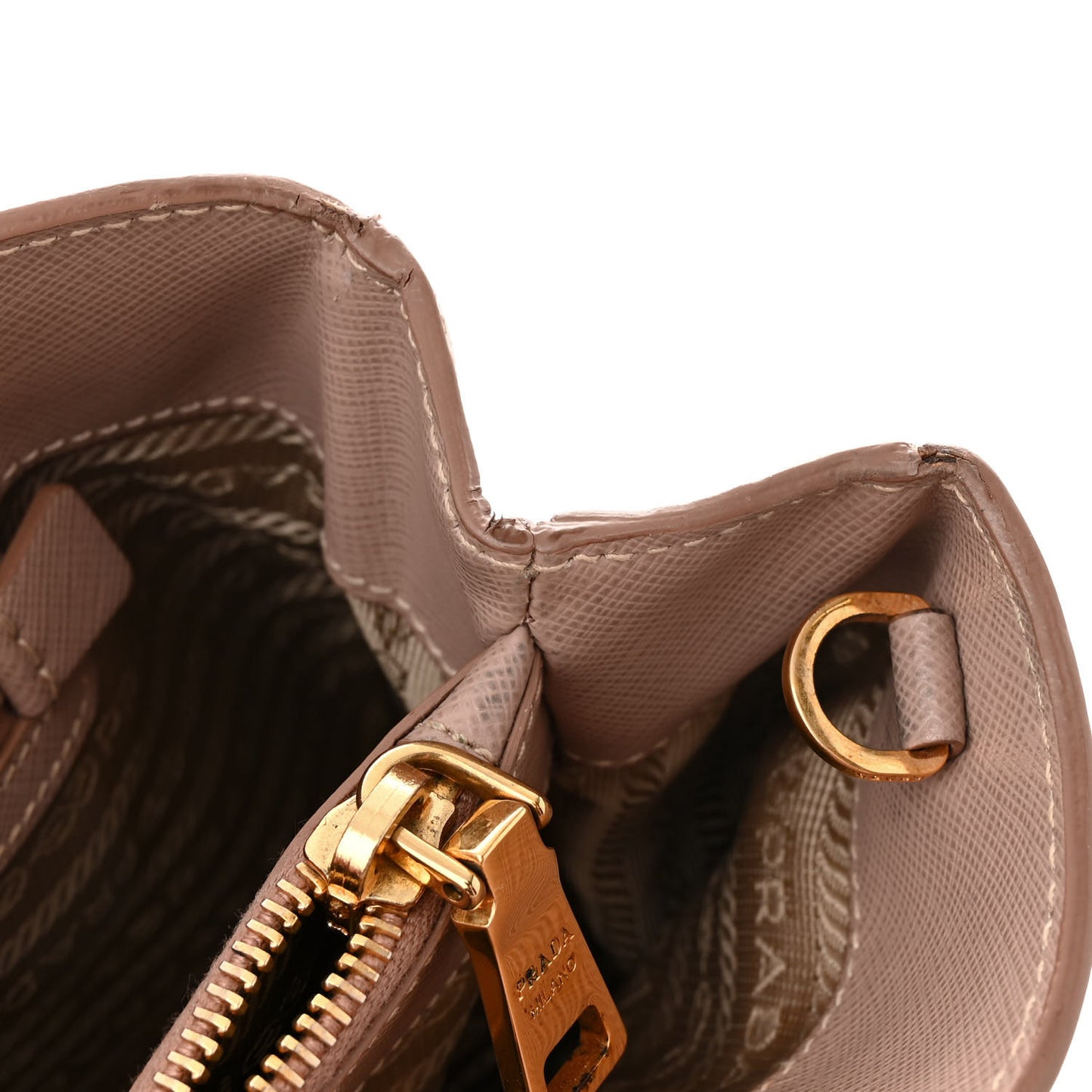 Saffiano Lux Medium Tote Cammeo