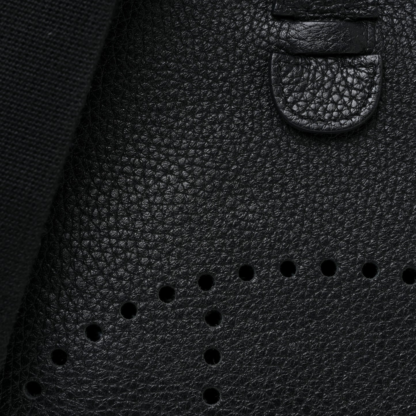 Taurillon Clemence Evelyne III PM Black