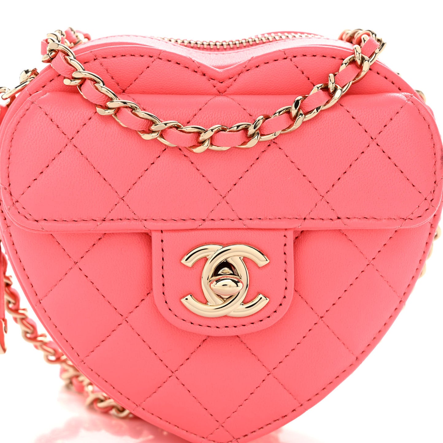 Lambskin Quilted CC In Love Heart Clutch With Chain Pink