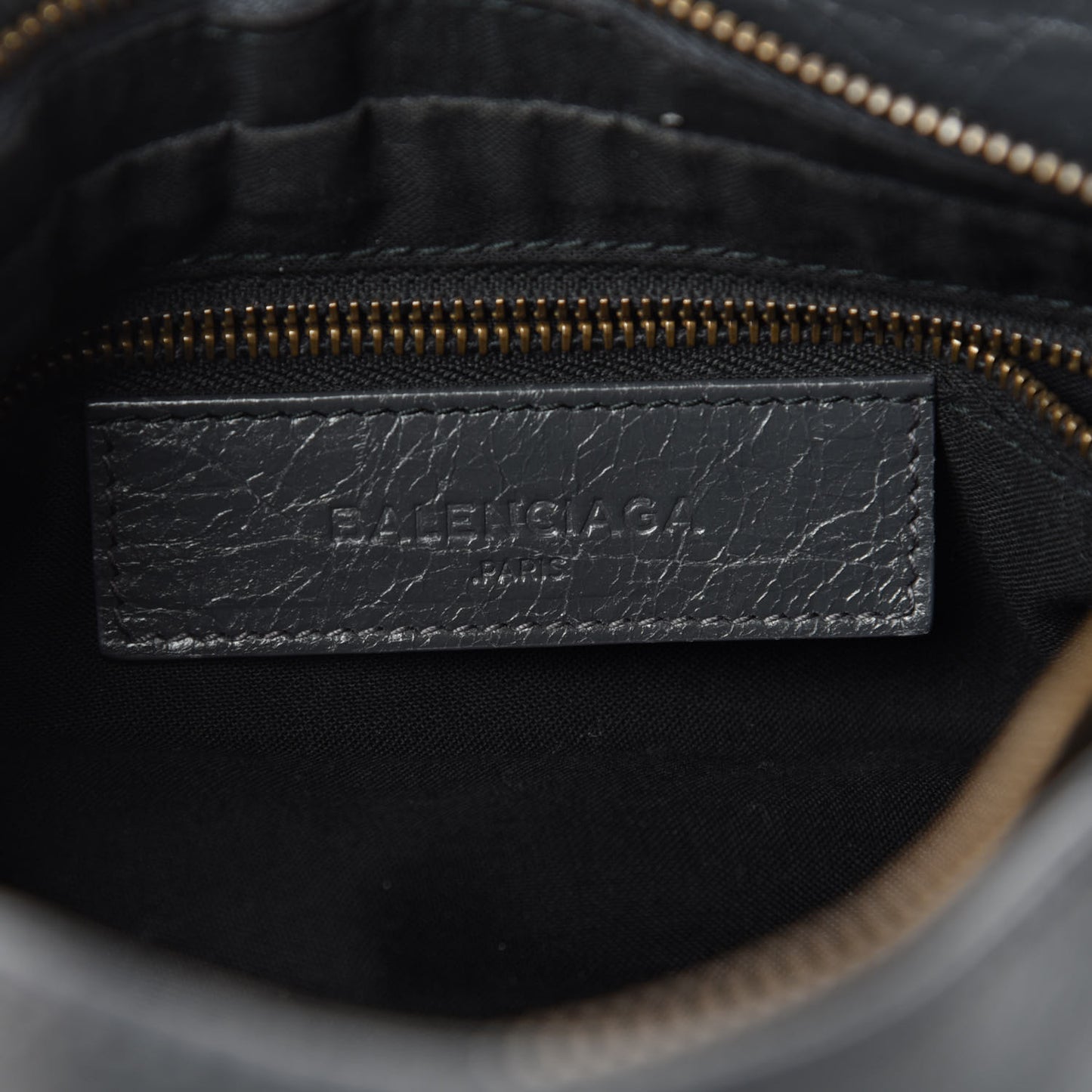 Agneau Classic Hardware Hip Gris Fossile