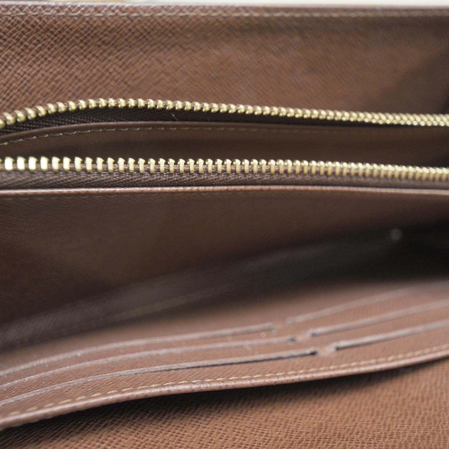 Louis Vuitton Monogram Etoile Sarah Wallet 7 of 9