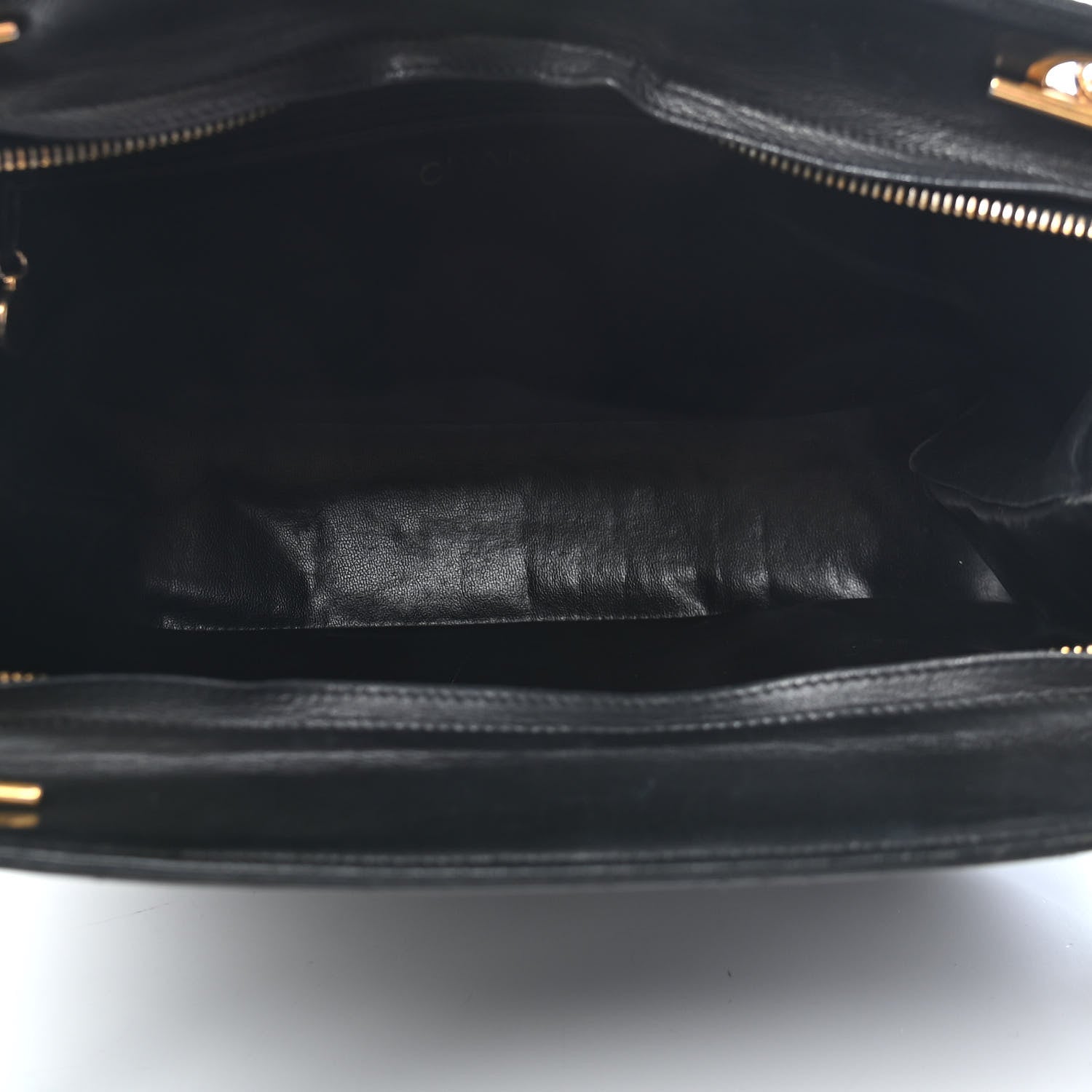 Chanel Lambskin CC Shoulder Bag Black 4 of 15