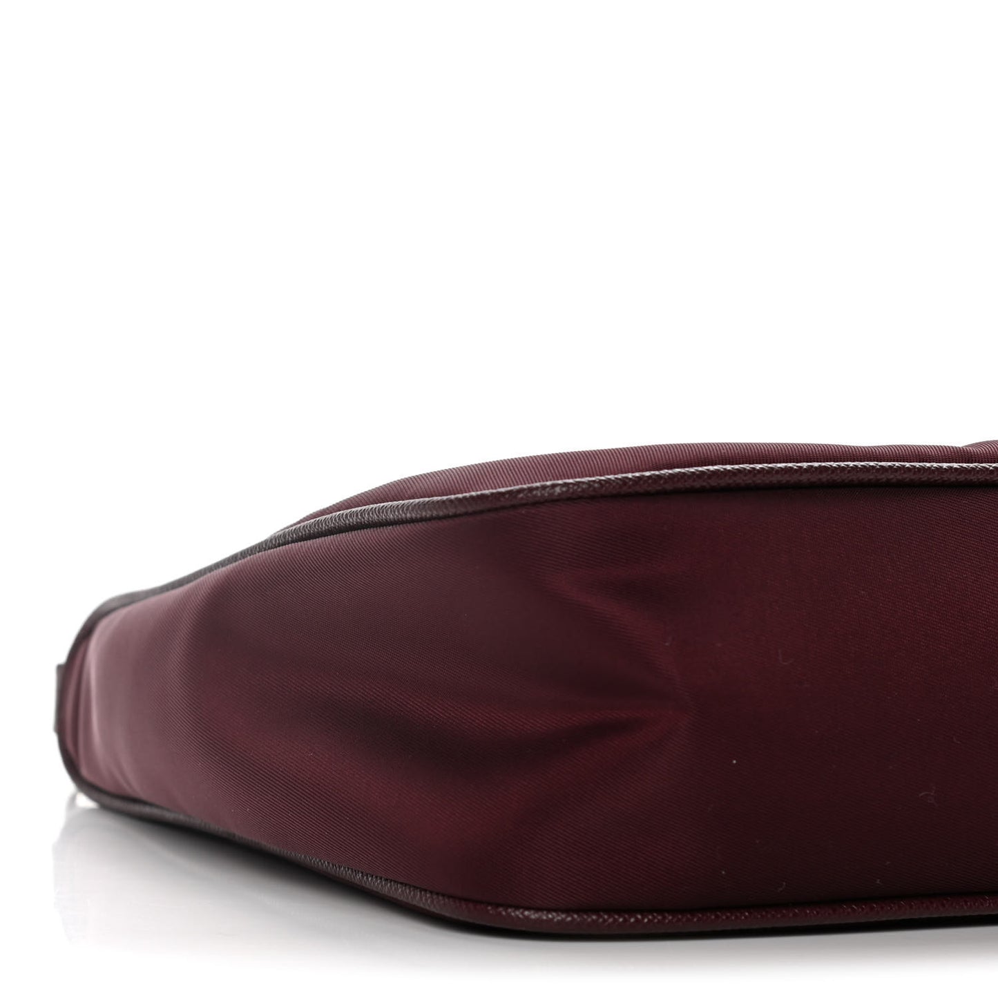 Tessuto Nylon Re-Edition 2005 Shoulder Bag Granato