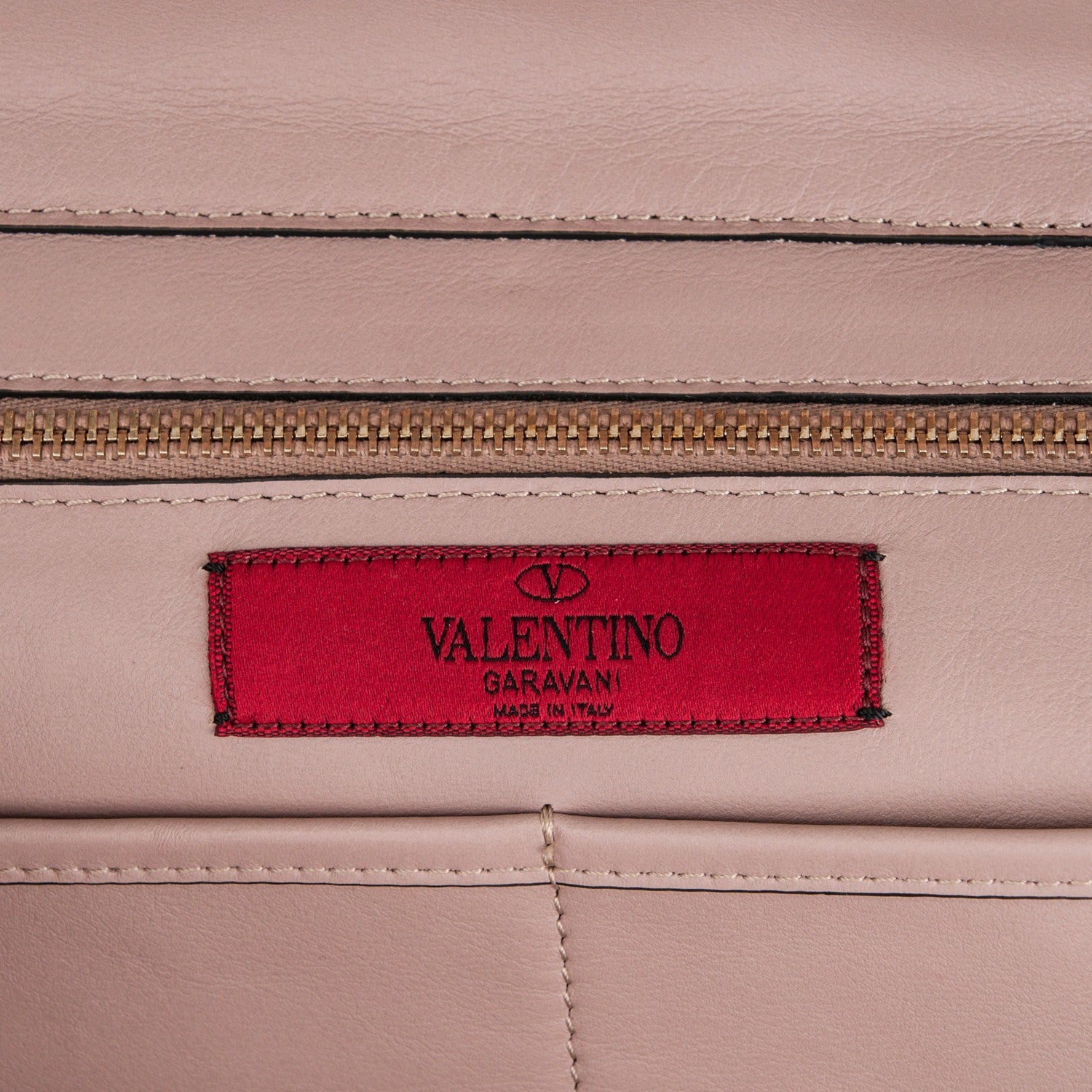 Valentino Garavani Vitello Medium Rockstud Tote Poudre 6 of 6