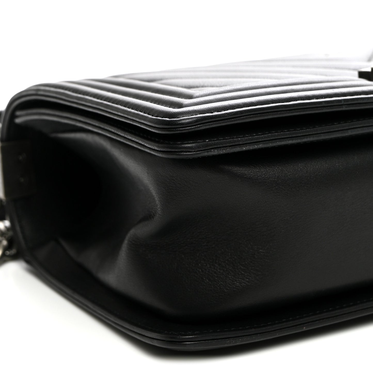 Calfskin Chevron Quilted Medium Boy Flap Black