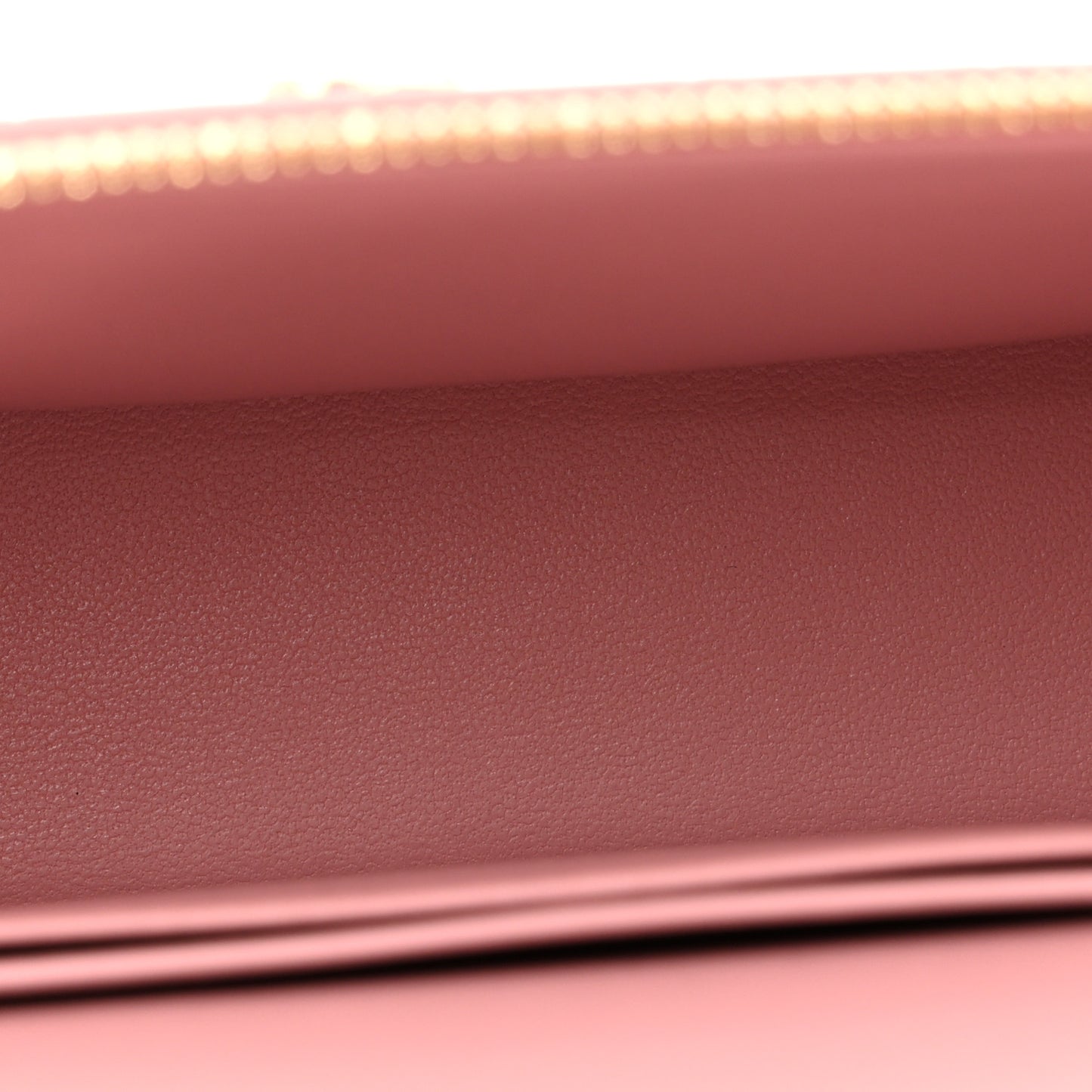 Calfskin Crocodile Embossed Crococo Top Handle Slim Vanity Case With Chain Pink