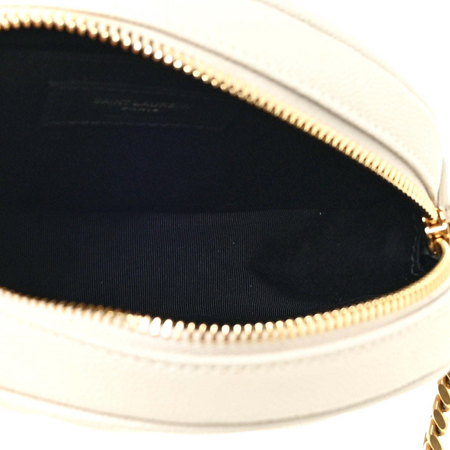 Grain De Poudre Matelasse Chevron Quilted Round Vinyle Camera Bag Blanc Vintage