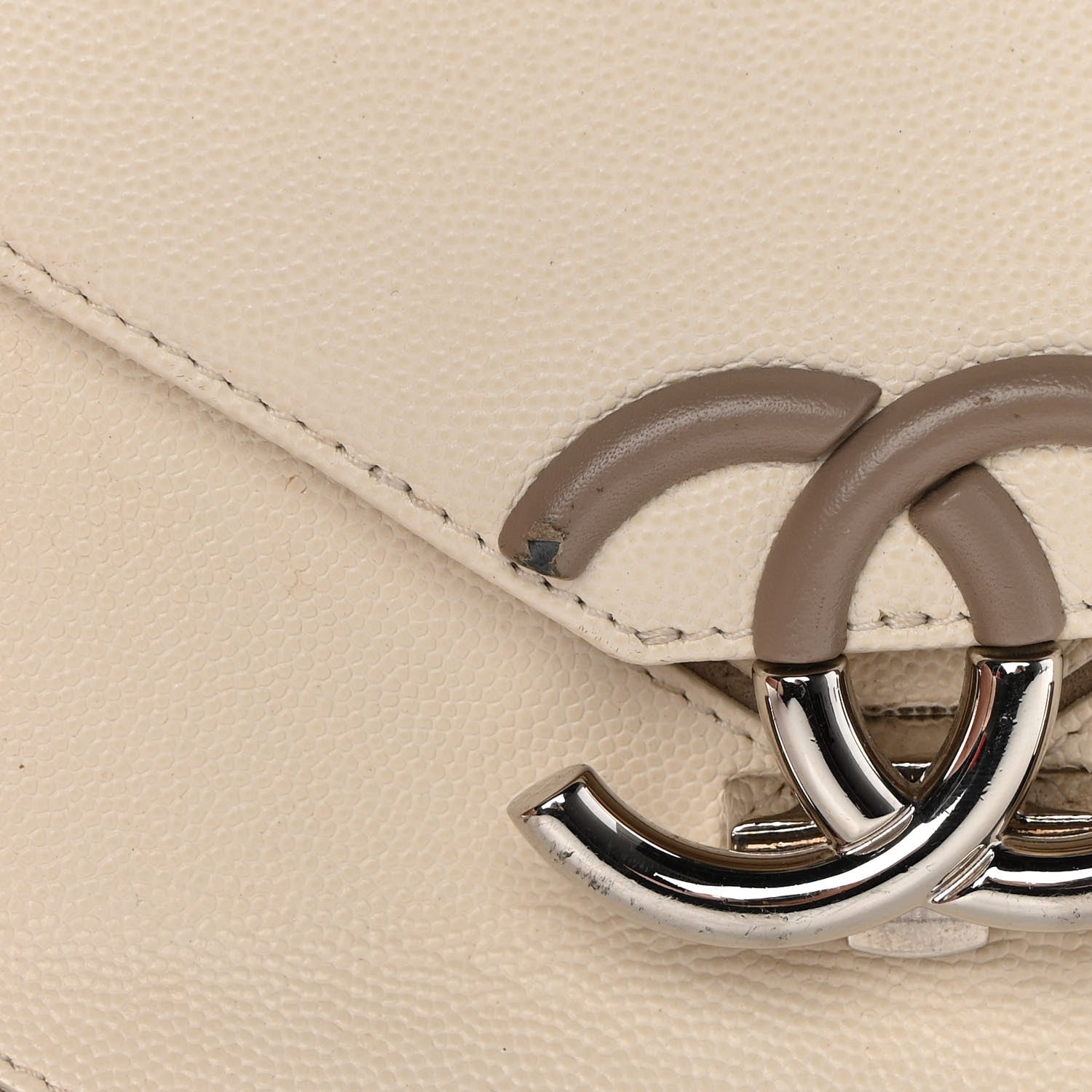 Chanel Caviar Macro Chevron Single Flap White 11 of 17