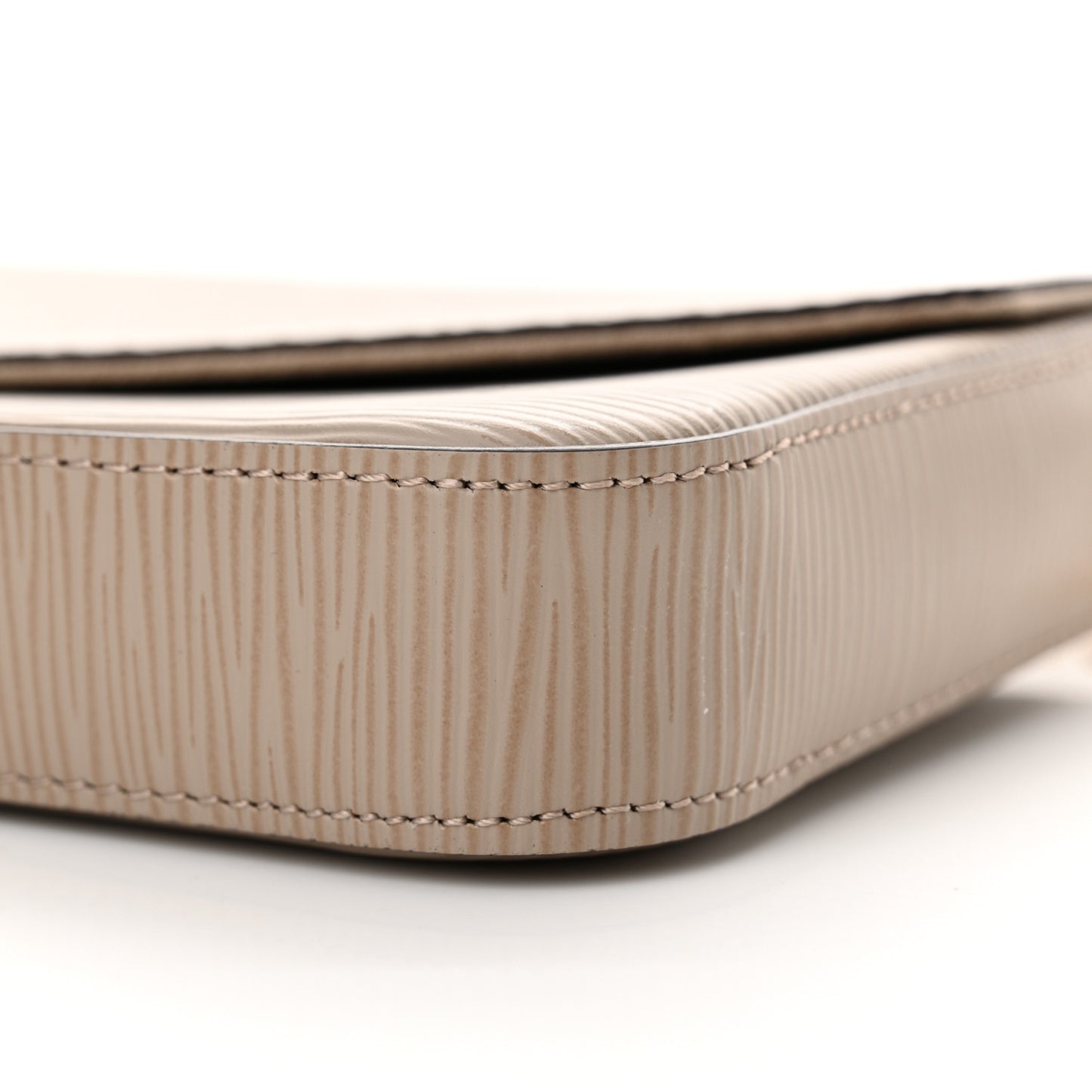 Epi Felicie Pochette Chain Wallet Galet