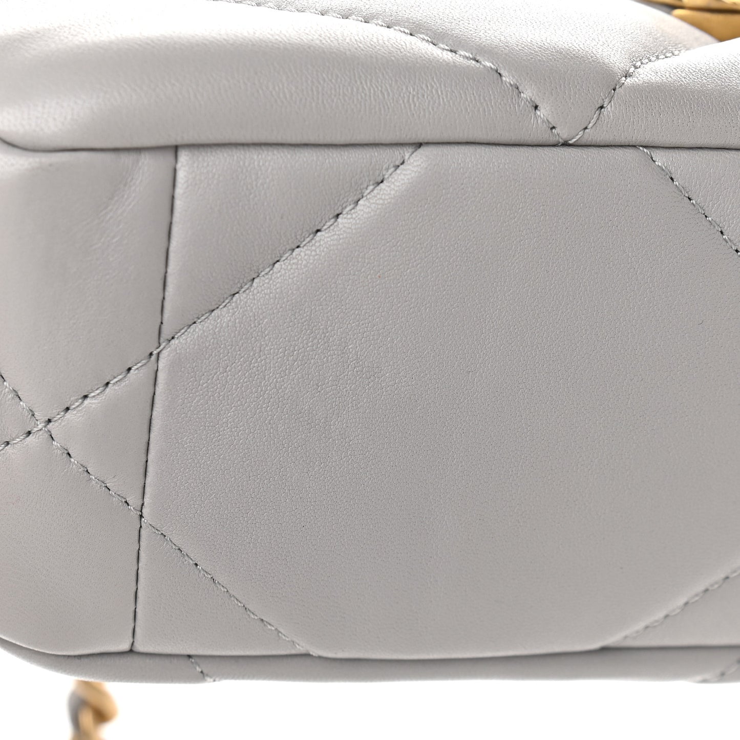 Goatskin Quilted Medium Chanel 19 Flap Grey