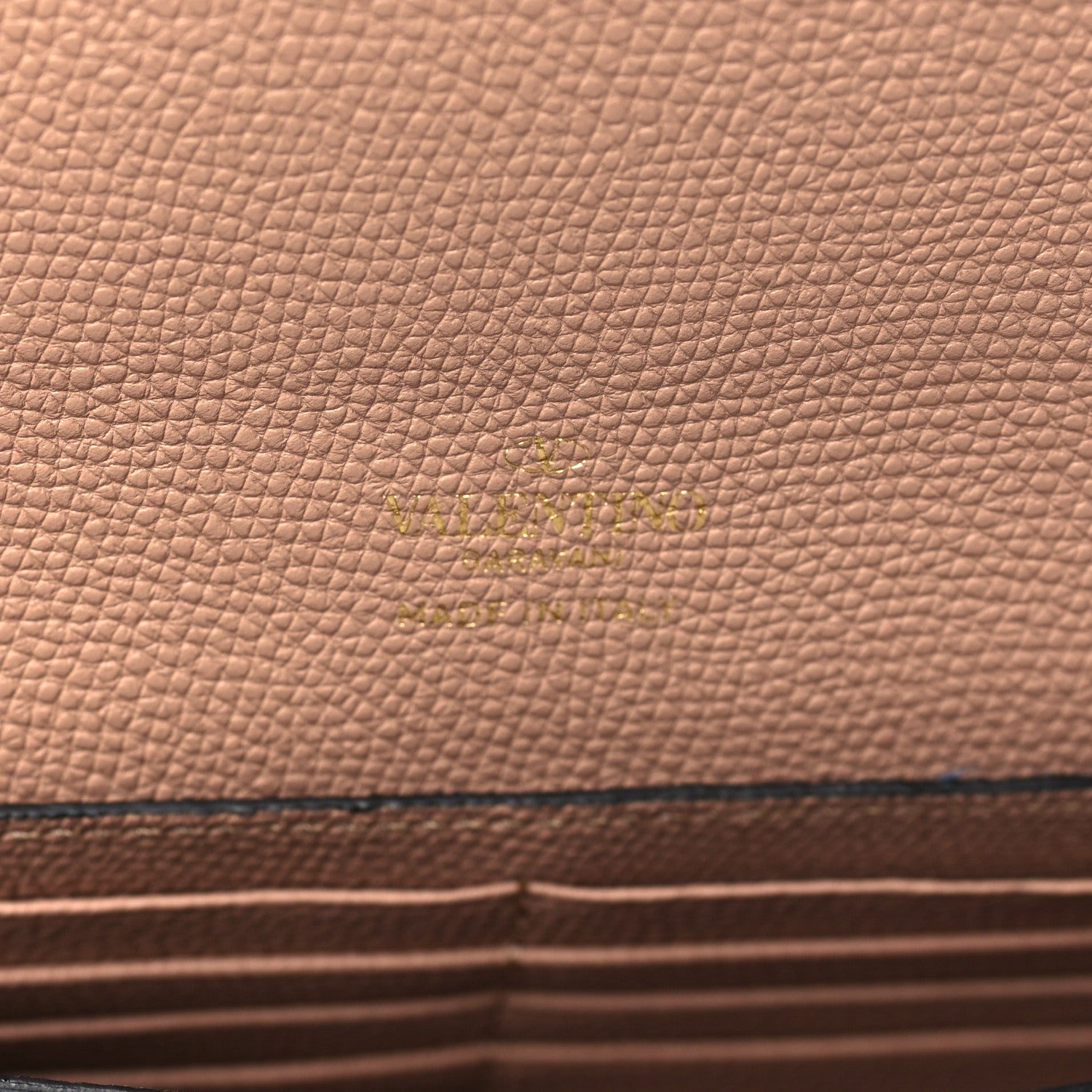 Valentino Garavani Grainy Calfskin Vlogo Signature Pouch Rose Cannelle 7 of 7