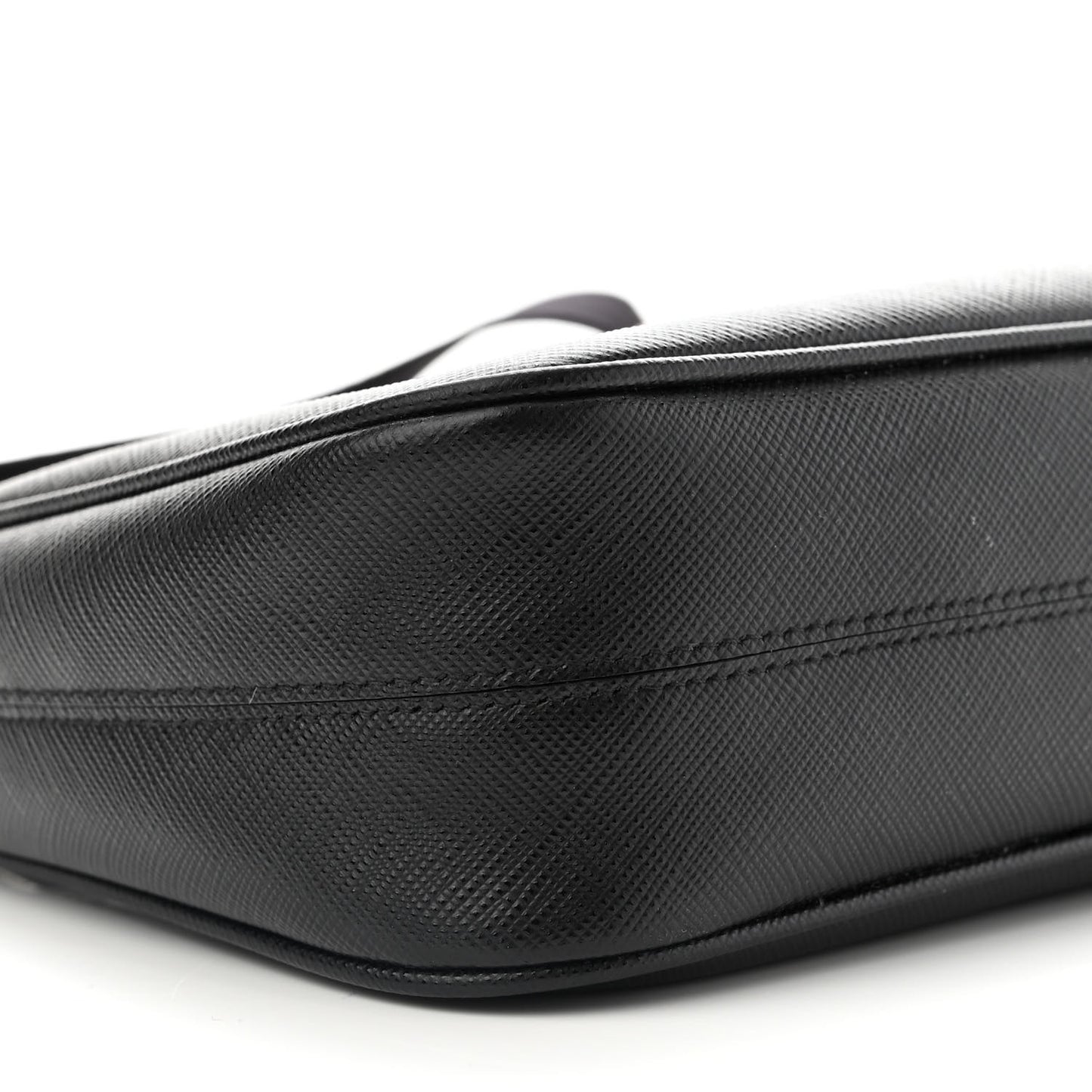 Saffiano Lux Re-Edition 2005 Shoulder Bag Black