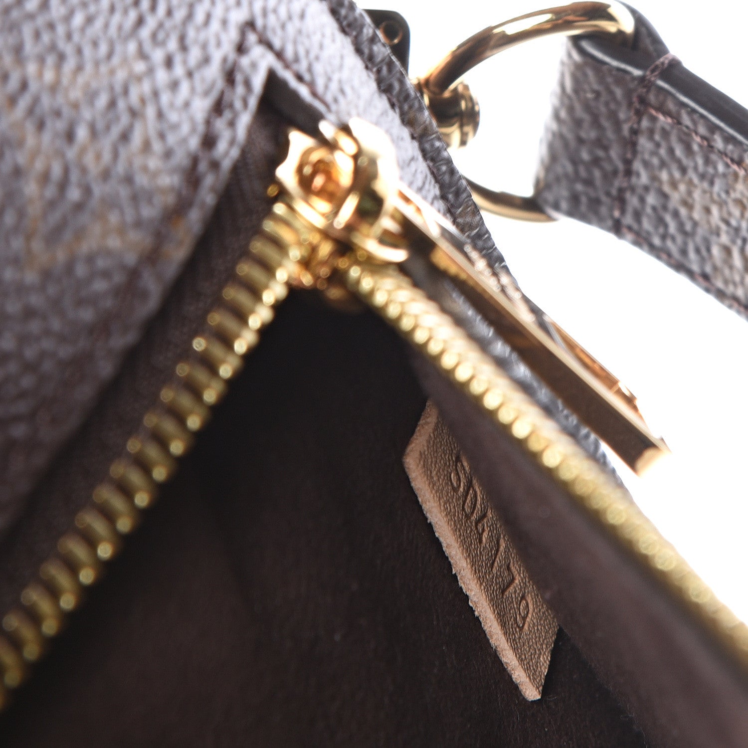 Louis Vuitton Monogram Pochette Metis 6 of 13