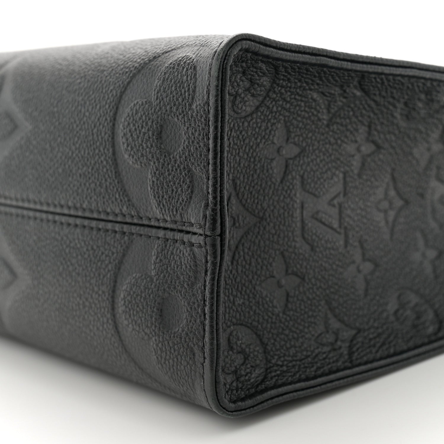 Louis Vuitton Empreinte Monogram Giant Onthego PM Black 9 of 13
