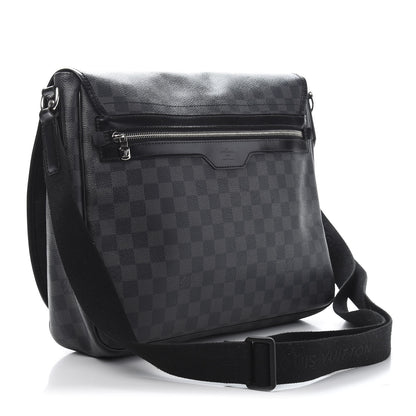 Louis Vuitton Damier Graphite Daniel GM 3 of 12