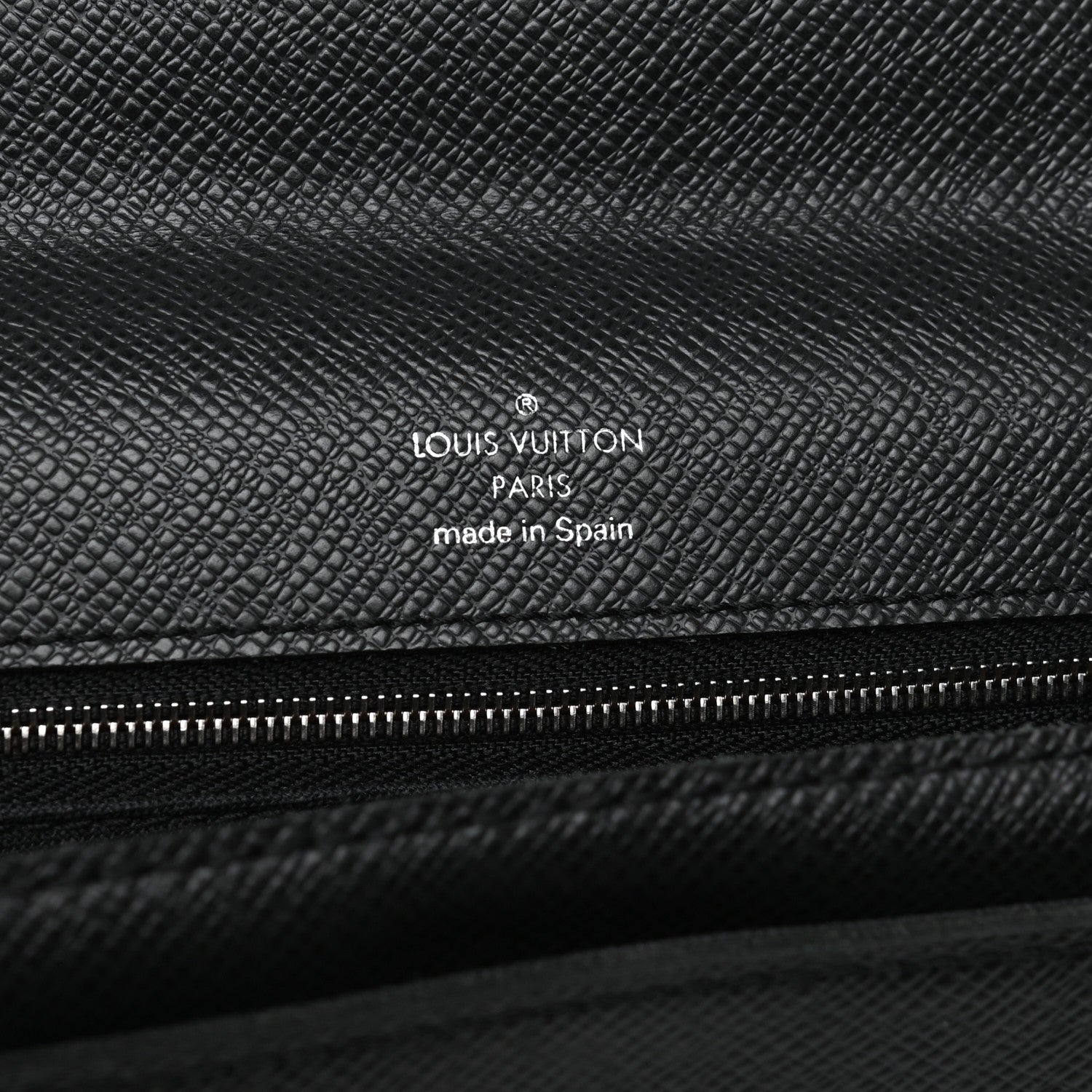 Louis Vuitton Taiga Pochette Belaia Ardoise 6 of 8