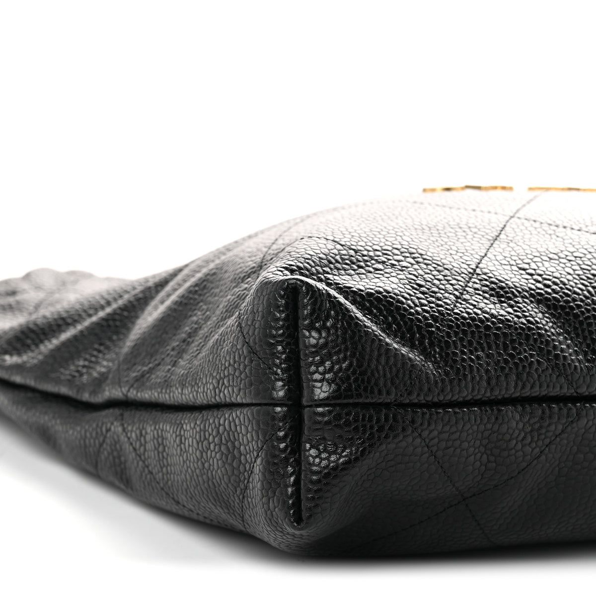 Shiny Caviar Quilted Chanel 22 Black