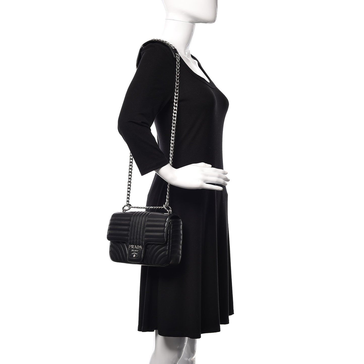 Soft Calfskin Impunture Diagramme Medium Chain Flap Shoulder Bag Black