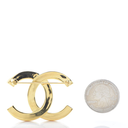 Chanel Metal Paris Button CC Large Brooch Gold 3 of 5