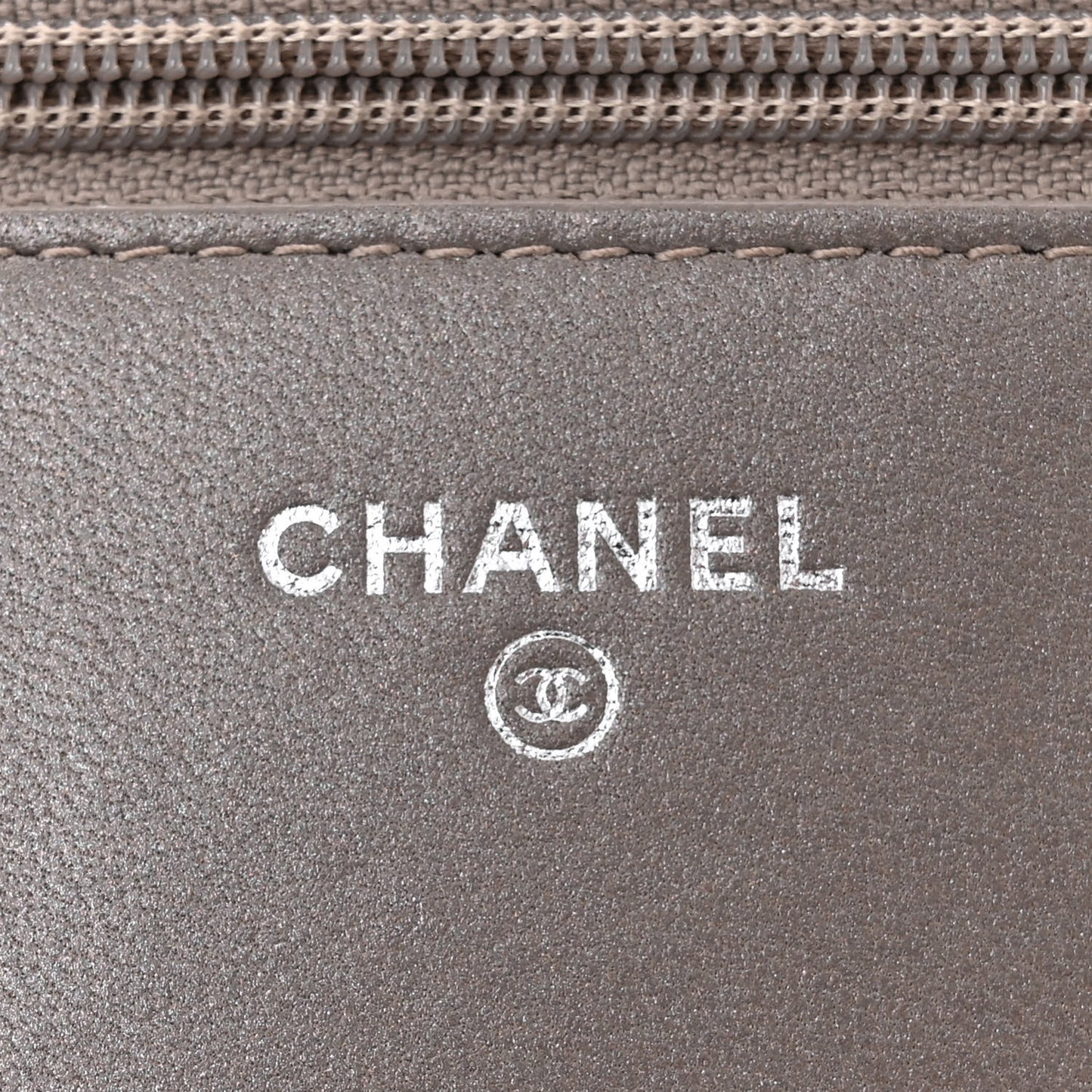 Calfskin Resin Stitched Wallet On Chain WOC Grey