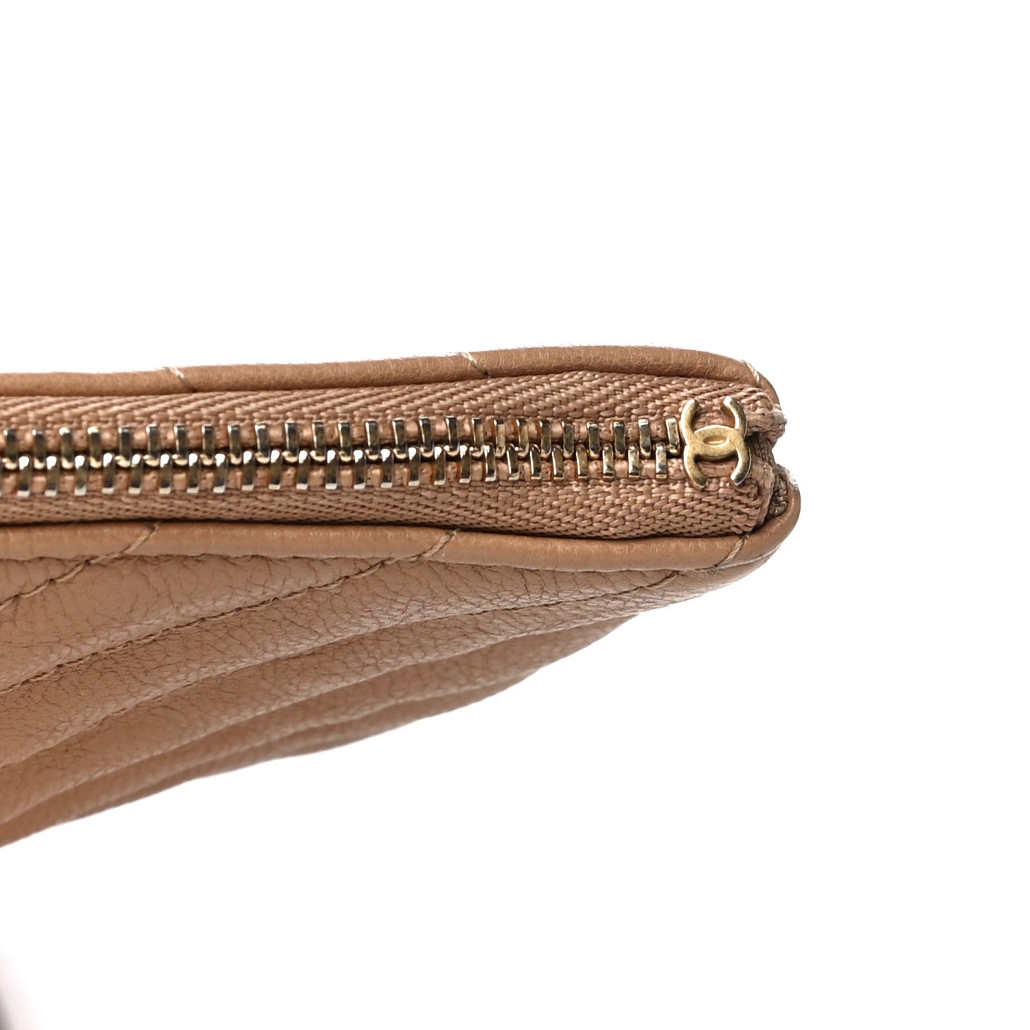 Chanel Crumpled Calfskin Chevron Quilted Large Cosmetic Case Beige 11 of 14