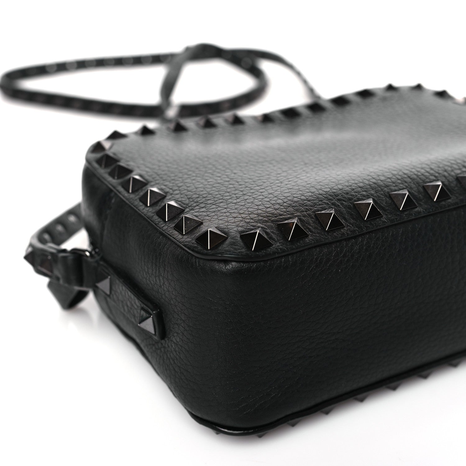 Valentino Garavani Pebbled Calfskin Rockstud Camera Crossbody Bag Black 7 of 8
